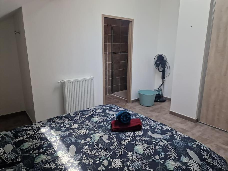 Superbe appartement T2 dans résidence neuve avec vue exceptionelle sur les montagnes, avec parking privatif.situé à proximité immédiate du centre ville de chorges. Esterno foto